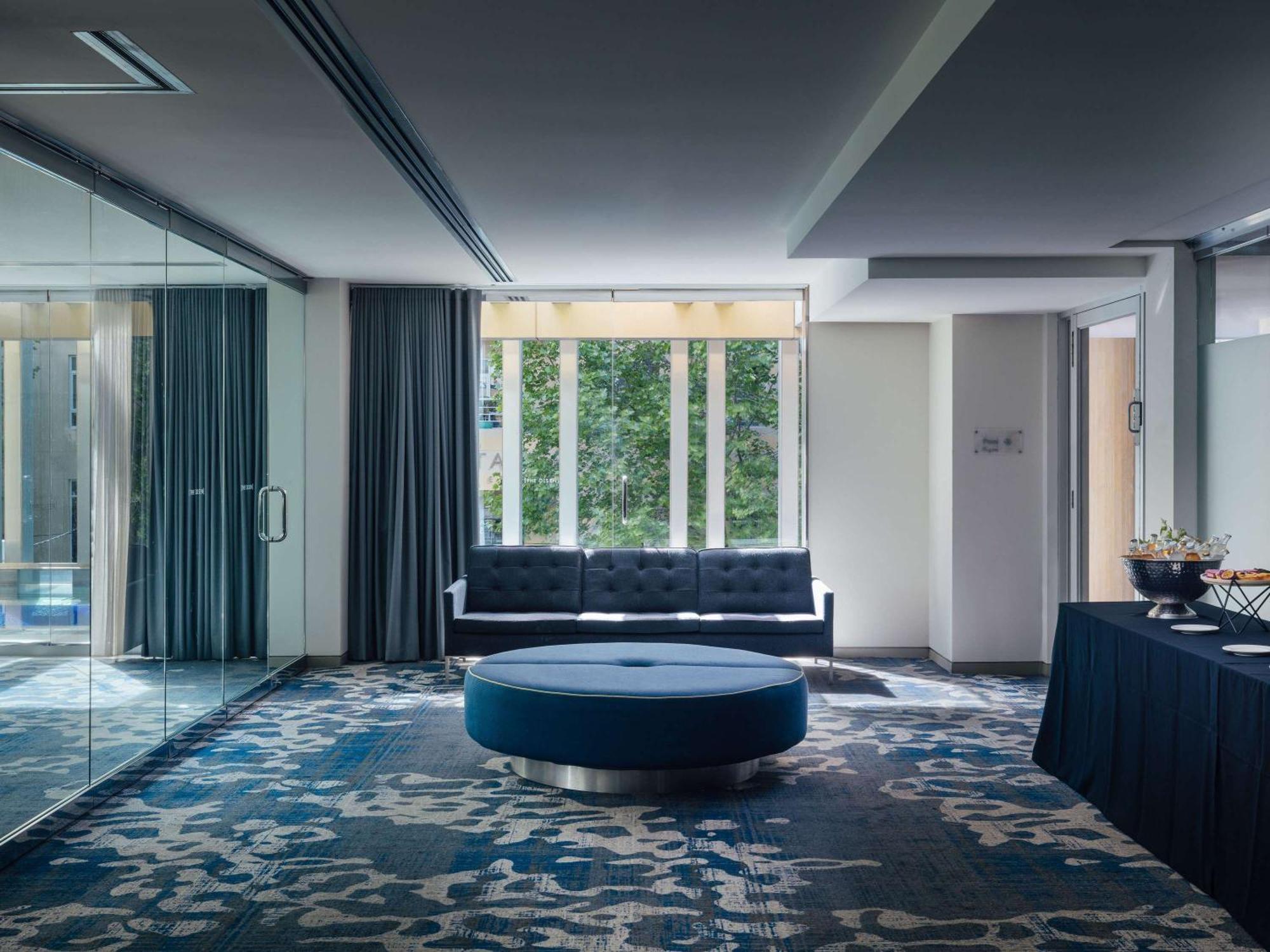 The Olsen Melbourne Art Series Luaran gambar The interior of the hotel