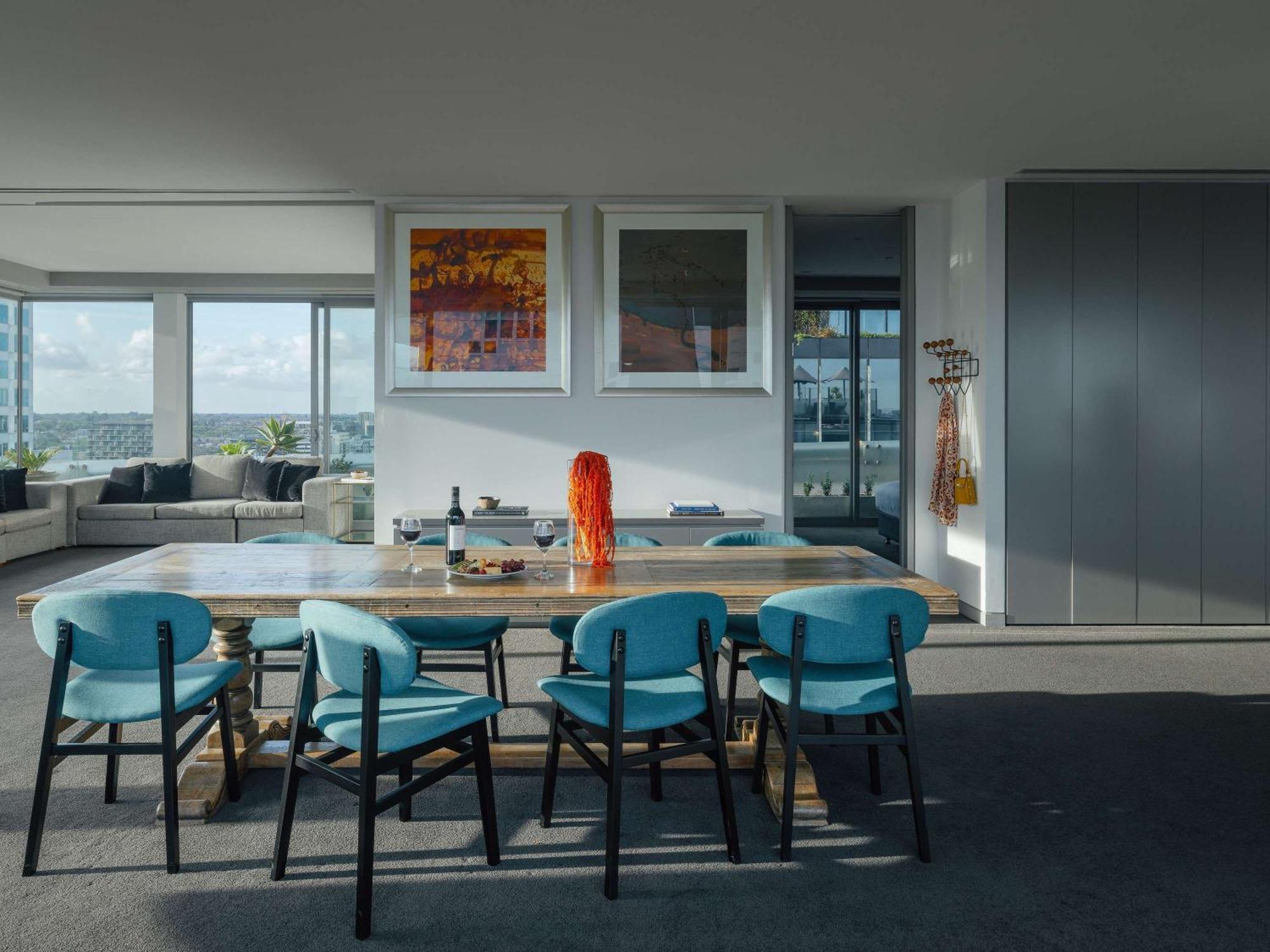 The Olsen Melbourne Art Series Luaran gambar The interior of a typical apartment