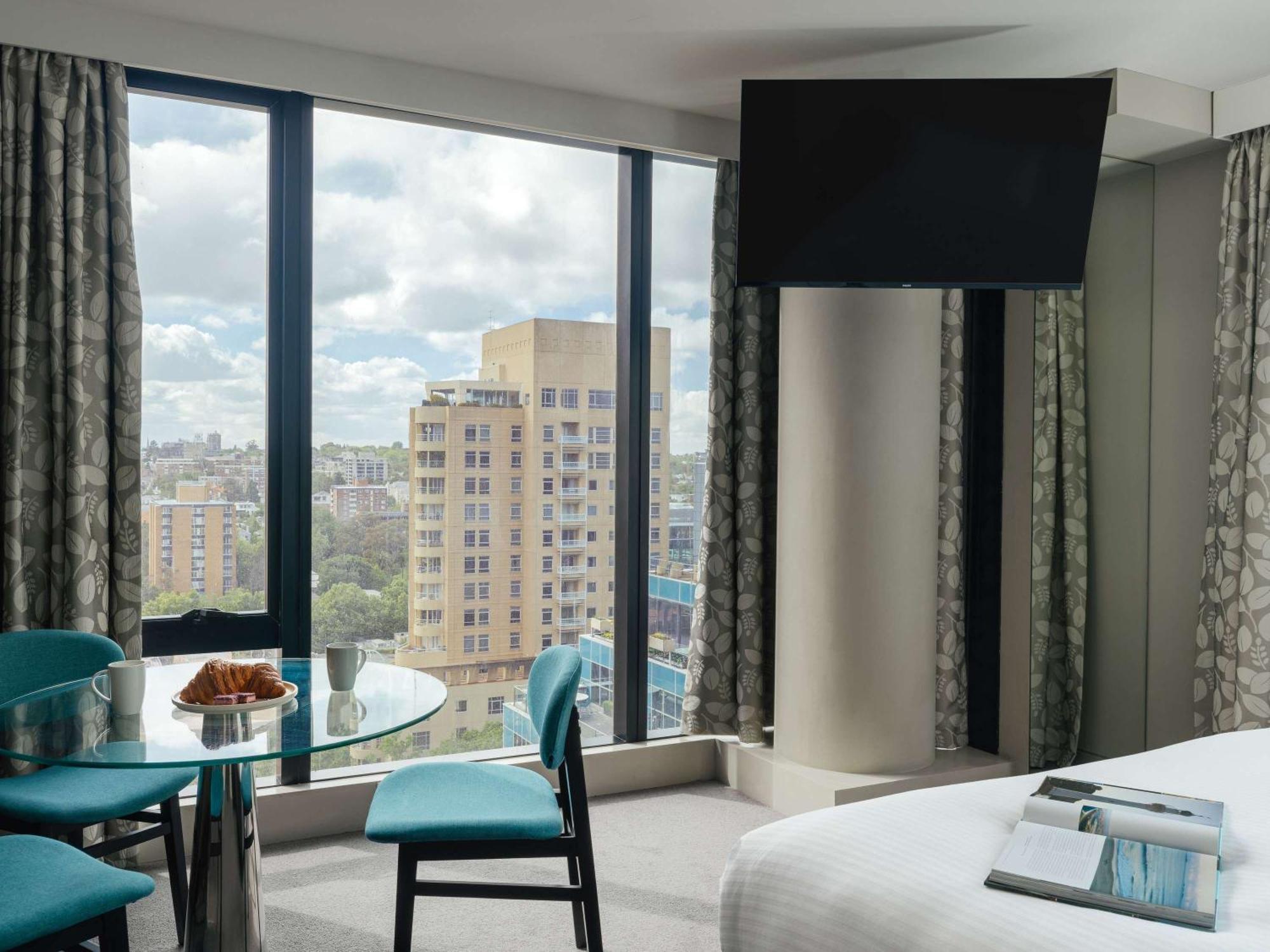 The Olsen Melbourne Art Series Luaran gambar A room at the hotel